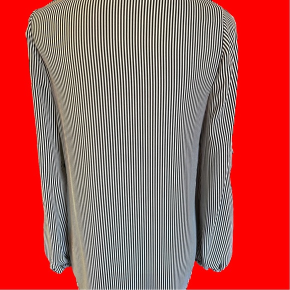 Striped Blouse Long Sleeve NEW - Picture 3 of 5